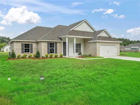 Exterior - 72661 Robindale Dr, Covington, LA 70435 photo 4 of 5