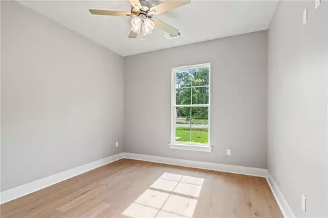 Bedroom - 72661 Robindale Dr, Covington, LA 70435 photo 3 of 5