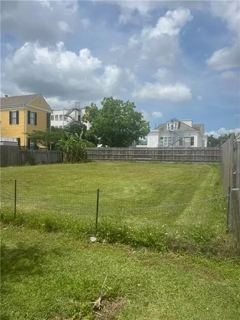 4147 Cleveland Ave, New Orleans, LA 70119