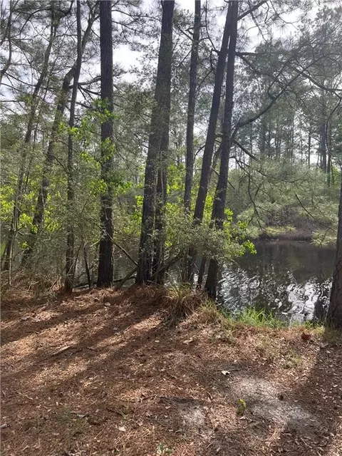28206 Maria Dr, Lacombe, LA 70445