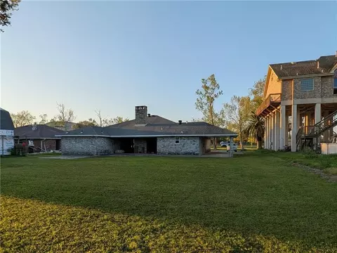 Exterior - 511 Park Blvd, Braithwaite, LA 70040 photo 5 of 5