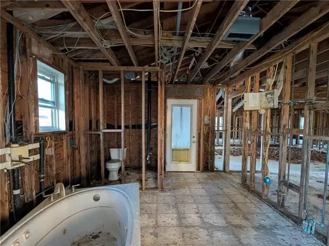 Bath - 511 Park Blvd, Braithwaite, LA 70040 photo 1 of 1