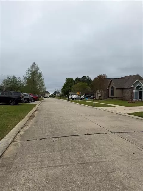 Spartan Loop, Slidell, LA 70458 photo 2