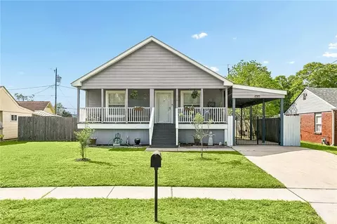 120 Livingston Ave, Arabi, LA 70032