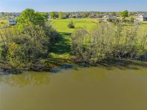 210 Highland Crest Dr, Covington, LA 70435 photo 12