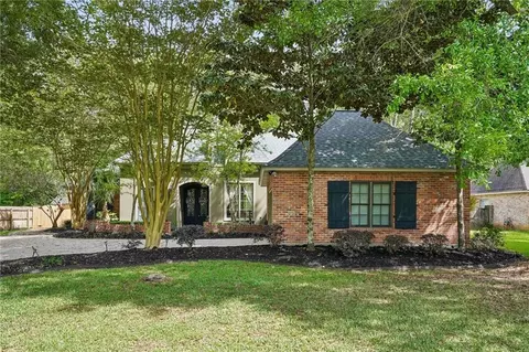 1048 Whitetail Dr, Mandeville, LA 70448