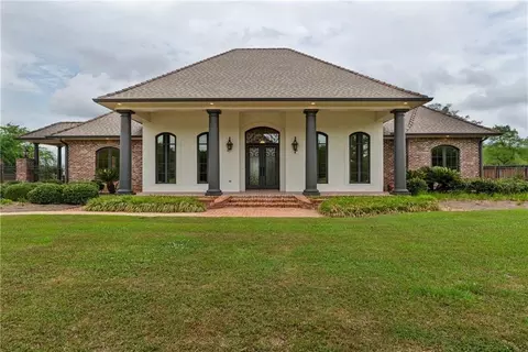 4708 Christopher Pl, Alexandria, LA 71303