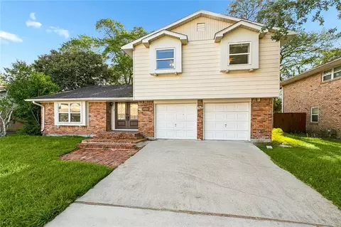 2552 Valentine Ct, New Orleans, LA 70131