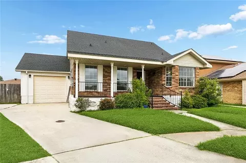 11611 N Adams Ct, New Orleans, LA 70128