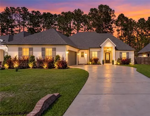 1248 Sweet Clover Way, Madisonville, LA 70447
