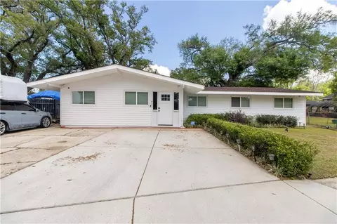 821 Wiegand Dr, Westwego, LA 70094