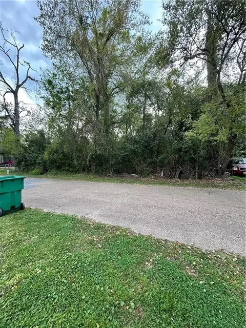 0 N Claiborne St, Covington, LA 70433