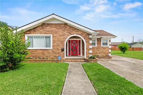 921 Lamanche St, New Orleans, LA 70117