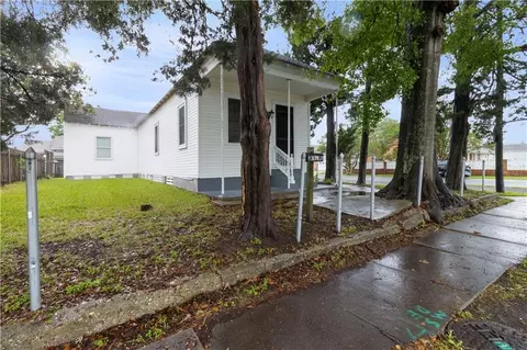 838 Jefferson St, Gretna, LA 70053