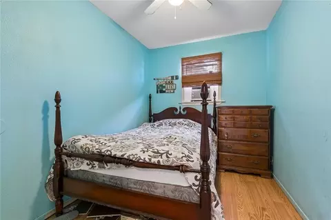 Bedroom - 541 Matthew St, Lafitte, LA 70067 photo 2 of 3