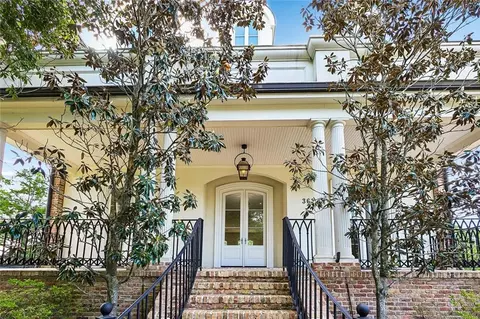 363 Walter Rd, River Ridge, LA 70123