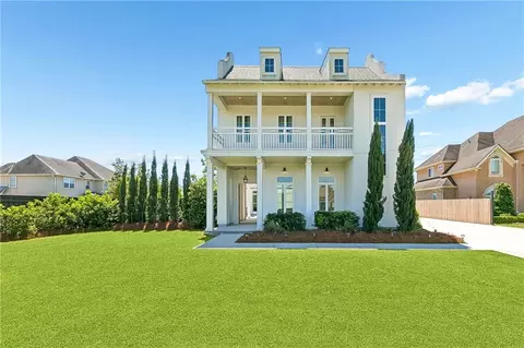 103 Marigold Ct, Belle Chasse, LA 70037