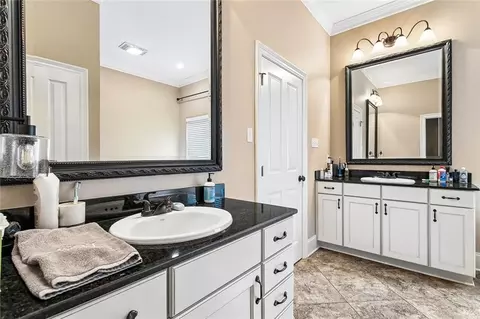 Bath - 326 Nicklaus Dr, Slidell, LA 70458 photo 2 of 4