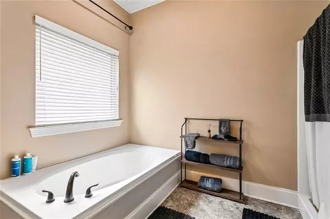 Bath - 326 Nicklaus Dr, Slidell, LA 70458 photo 3 of 4