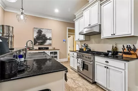 Kitchen - 326 Nicklaus Dr, Slidell, LA 70458 photo 2 of 2