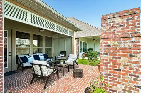 Exterior - 326 Nicklaus Dr, Slidell, LA 70458 photo 7 of 8