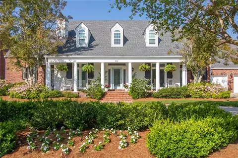 12 Muirfield Dr, Laplace, LA 70068