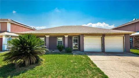 11030 Willowbrae Dr, New Orleans, LA 70127