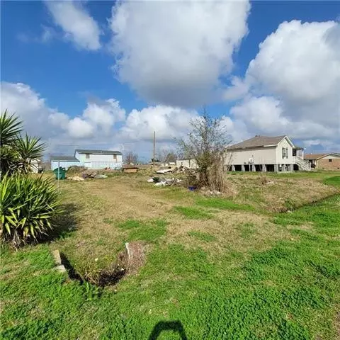 604 Cypress St, Raceland, LA 70394