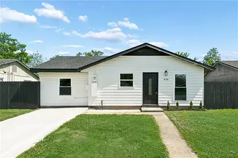 425 Helis Dr, Westwego, LA 70094