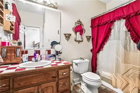 Bath - 22556 3rd St, Mandeville, LA 70471 photo 2 of 2