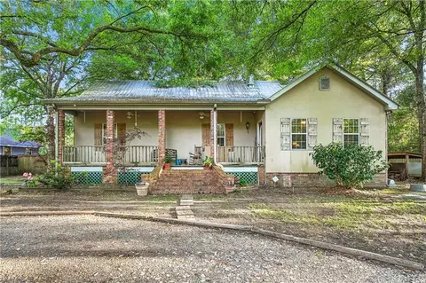 22556 3rd St, Mandeville, LA 70471