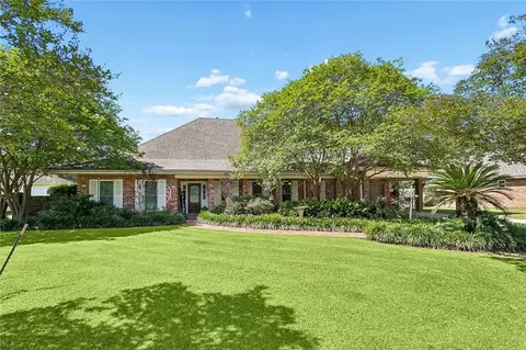 3602 Joyce Dr, Mandeville, LA 70448