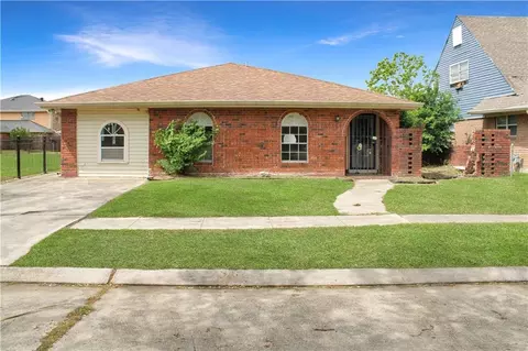 7432 Dartmoor Dr, New Orleans, LA 70127