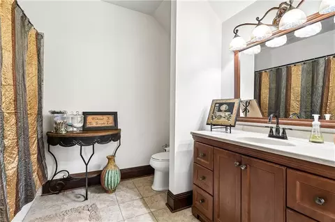 Bath - 80585 Meadow Lark Loop, Bush, LA 70431 photo 3 of 5