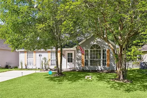 608 Dean St, Mandeville, LA 70448