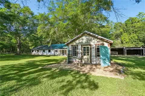 Exterior - 76483 1082 Hwy, Covington, LA 70435 photo 1 of 8