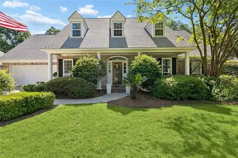 349 Stonehaven Dr, Mandeville, LA 70471