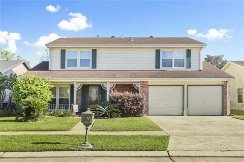 3813 Deerrun Ln, Harvey, LA 70058