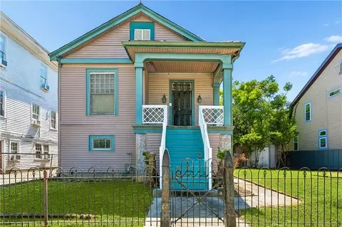 7718 Cohn St, New Orleans, LA 70118