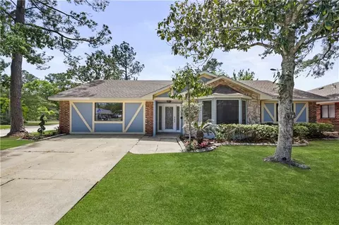 211 Lake Sabine Ct, Slidell, LA 70461