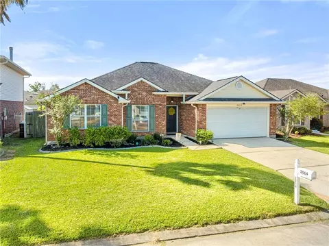 2014 N Village Green St, Harvey, LA 70058