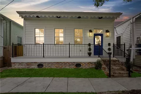731 Valence St, New Orleans, LA 70115
