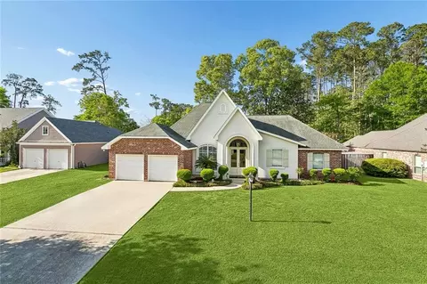 673 Sweet Bay Dr, Mandeville, LA 70448