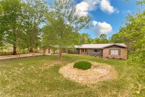 1407 Neches St, Bogalusa, LA 70427