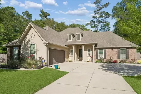 452 Silver Oak Dr, Madisonville, LA 70447