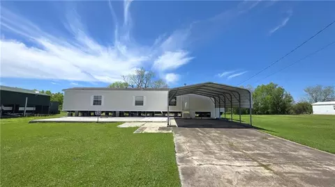712 Buras River Rd, Buras, LA 70041