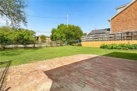 2401 New York St, New Orleans, LA 70122
