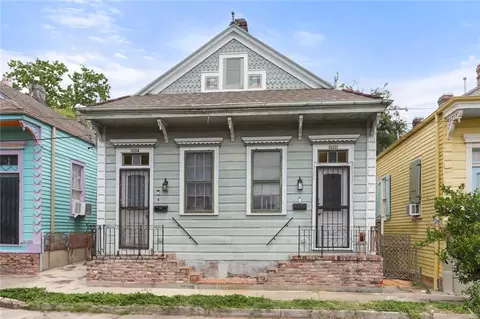 2835-37 Maurepas St, New Orleans, LA 70119