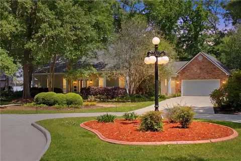 126 Madewood Dr, Mandeville, LA 70471