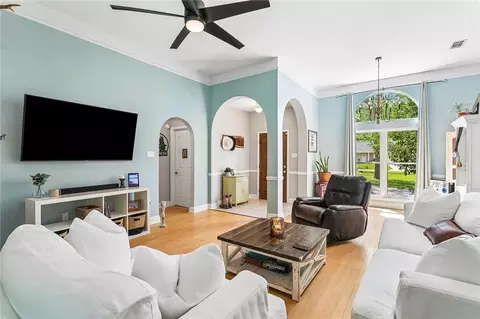 Living - 225 Swallow St, Covington, LA 70433 photo 1 of 1